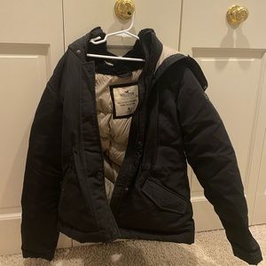 NWOT BLACK HOLLISTER DOWN JACKET